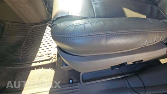 2014 Chrysler Town & Country Touring 121.2" WB – miniatura 19