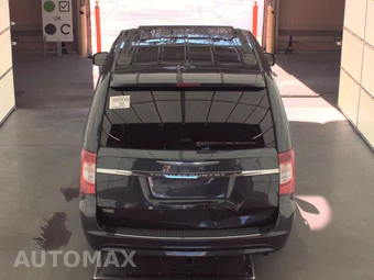 2014 Chrysler Town & Country Touring 121.2" WB – miniatura 5