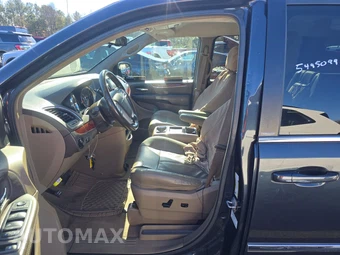 2014 Chrysler Town & Country Touring 121.2" WB – miniatura 7