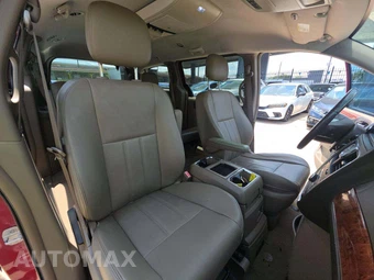 2014 Chrysler Town & Country Touring 121.2" WB - miniatura 19