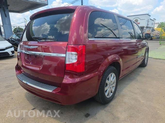 2014 Chrysler Town & Country Touring 121.2" WB - miniatura 3