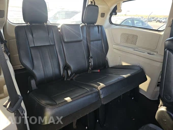 2014 Chrysler Town & Country Touring 121.2" WB - miniatura 14