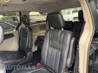 2014 Chrysler Town & Country Touring 121.2" WB - miniatura 14
