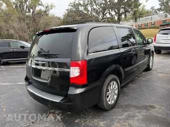 2014 Chrysler Town & Country Touring 121.2" WB - miniatura 4