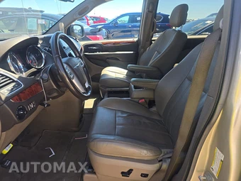 2014 Chrysler Town & Country Touring 121.2" WB – miniatura 13