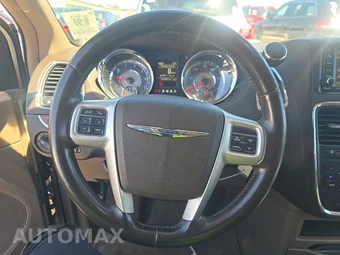 2014 Chrysler Town & Country Touring 121.2" WB – miniatura 16