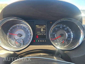 2014 Chrysler Town & Country Touring 121.2" WB – miniatura 18