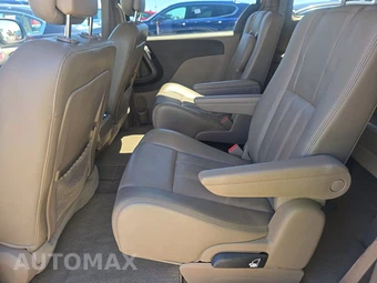 2014 Chrysler Town & Country Touring 121.2" WB – miniatura 19