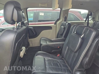 2014 Chrysler Town & Country Touring 121.2" WB - miniatura 13