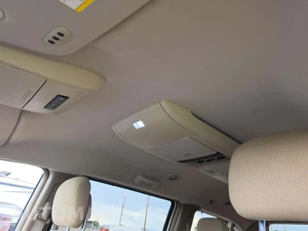 2014 Chrysler Town & Country Touring 121.2" WB - miniatura 11