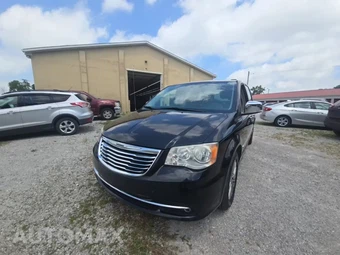 2014 Chrysler Town & Country Touring L 121.2" WB
