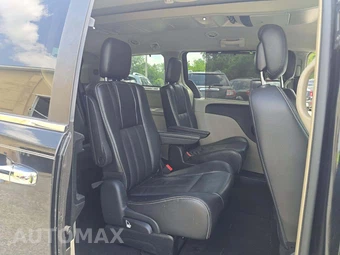 2014 Chrysler Town & Country Touring L 121.2" WB - miniatura 14