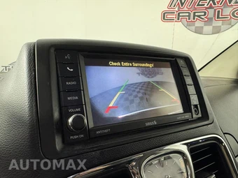 2014 Chrysler Town & Country Touring L 121.2" WB - miniatura 17