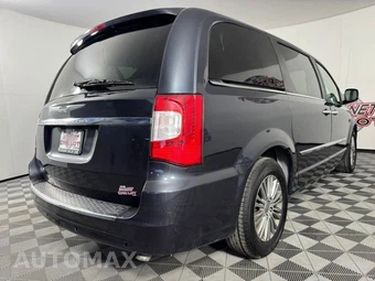2014 Chrysler Town & Country Touring L 121.2" WB - miniatura 25