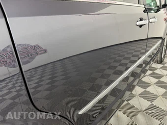 2014 Chrysler Town & Country Touring L 121.2" WB - miniatura 27