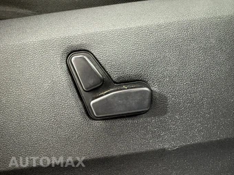 2014 Chrysler Town & Country Touring L 121.2" WB - miniatura 32