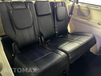 2014 Chrysler Town & Country Touring L 121.2" WB - miniatura 38