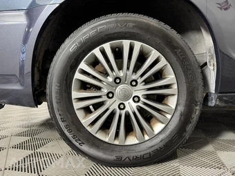 2014 Chrysler Town & Country Touring L 121.2" WB - miniatura 43