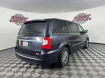 2014 Chrysler Town & Country Touring L 121.2" WB - miniatura 7