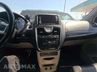 2014 Chrysler Town & Country Touring L 121.2" WB – miniatura 10