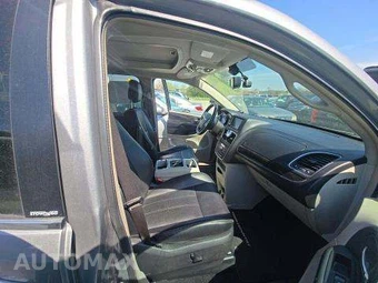 2014 Chrysler Town & Country Touring L 121.2" WB – miniatura 19