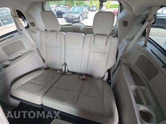 2014 Chrysler Town & Country Touring L 121.2" WB - miniatura 14