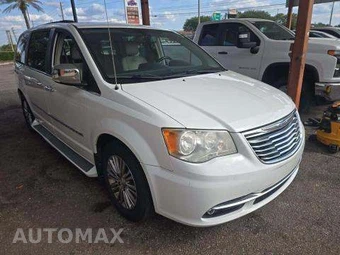 2014 Chrysler Town & Country Touring L 121.2" WB - miniatura 4