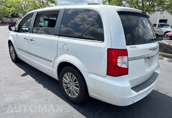 2014 Chrysler Town & Country Touring L 30th Anniversary 121.2" WB - miniatura 7