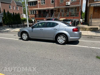 2014 Dodge Avenger SE - miniatura 3