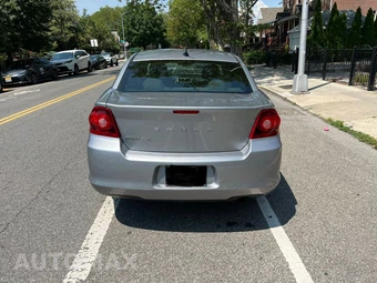 2014 Dodge Avenger SE - miniatura 4