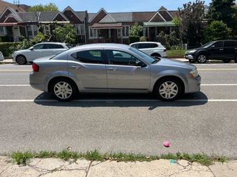 2014 Dodge Avenger SE - miniatura 6