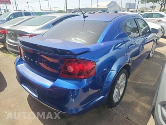 2014 Dodge Avenger SE - miniatura 3