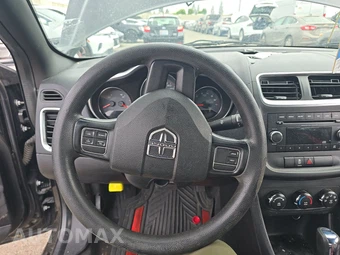 2014 Dodge Avenger SE – miniatura 10