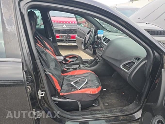 2014 Dodge Avenger SE – miniatura 8