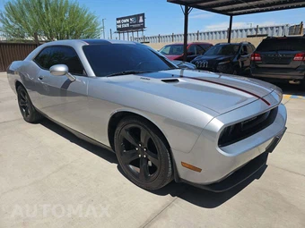 2014 Dodge Challenger R/T – miniatura 4