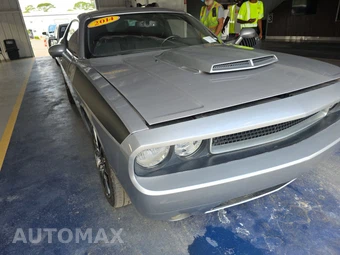2014 Dodge Challenger R/T - miniatura 3