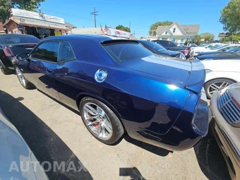 2014 Dodge Challenger SRT8 – miniatura 2