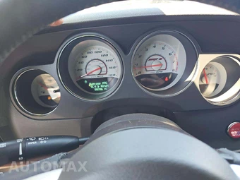 2014 Dodge Challenger SRT8 – miniatura 9