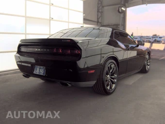2014 Dodge Challenger SRT8 Core – miniatura 4