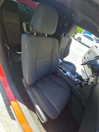 2014 Dodge Challenger SXT – miniatura 15