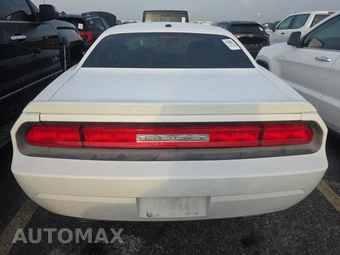 2014 Dodge Challenger SXT – miniatura 5