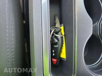 2014 Dodge Challenger SXT – miniatura 8