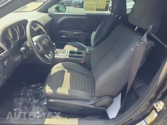 2014 Dodge Challenger SXT – miniatura 13