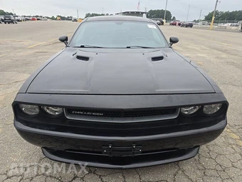 2014 Dodge Challenger SXT Plus - miniatura 2