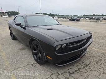 2014 Dodge Challenger SXT Plus - miniatura 3