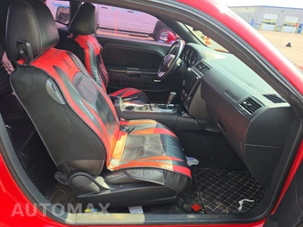 2014 Dodge Challenger SXT Plus – miniatura 2