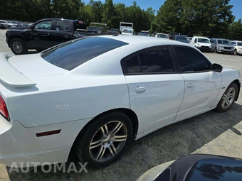 2014 Dodge Charger R/T – miniatura 4