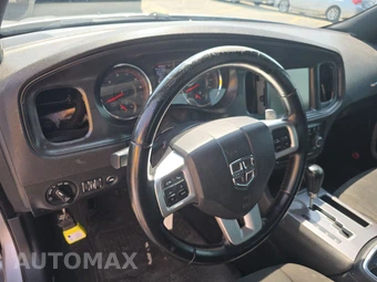 2014 Dodge Charger R/T – miniatura 10