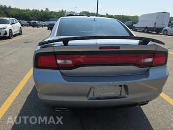 2014 Dodge Charger R/T – miniatura 5