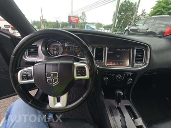 2014 Dodge Charger R/T Plus – miniatura 10
